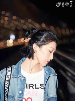 yamy牛仔套装机场写真图片_1