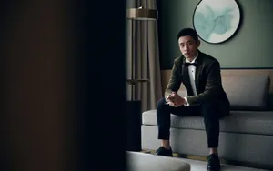 魏晨黑白胶片风写真图片_1