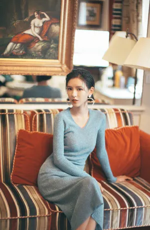 张予曦优雅知性写真图片_5