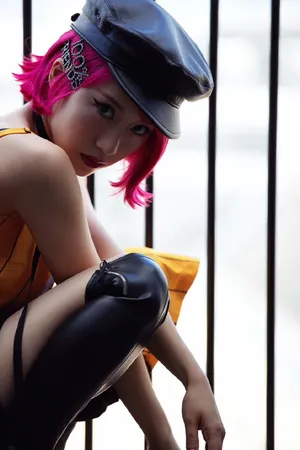 李念粉色蘑菇头时尚写真图片_8