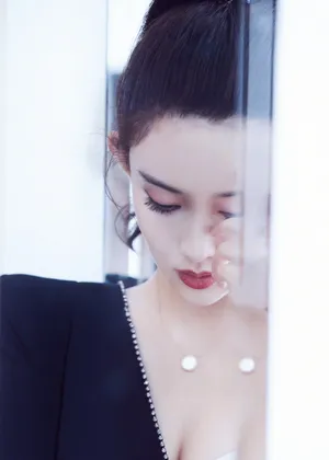 孟子义优雅性感写真图片_2