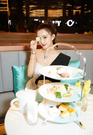 孟子义优雅性感写真图片_8