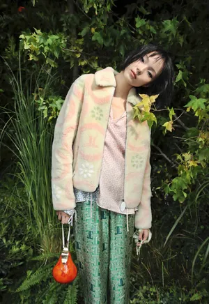 雎晓雯巴黎春夏大秀性感图片_4