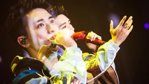 许魏洲白色时区2019演唱会高清图片_2