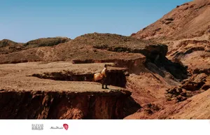 X玖少年团肖战时尚芭莎帅气写真图片_4