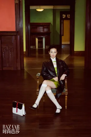 谭卓时尚芭莎性感杂志图片