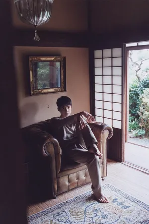 刘昊然休闲文艺写真图片_3