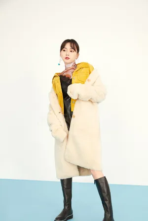 江铠同清新优雅时尚写真图片_2