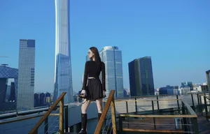 古力娜扎时髦个性街拍图片_4