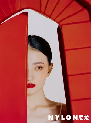 徐璐桃花妆优雅写真图片_6