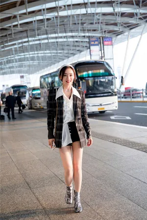 袁姗姗复古时尚机场街拍图片_3
