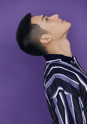 张赫寸头造型帅气写真图片_5