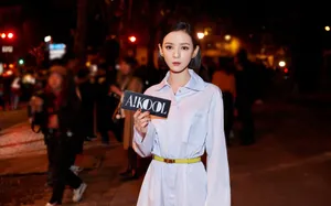 张予曦清新蓝衬衫裙甜美图片_4
