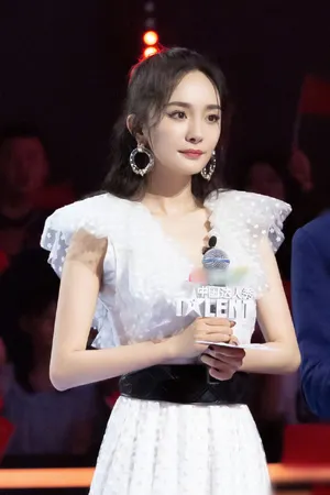 杨幂中国达人秀冲刺夜剧照图片_2