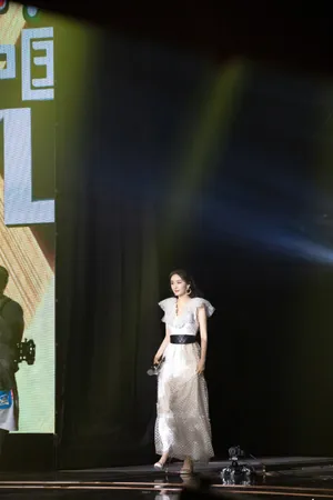 杨幂中国达人秀冲刺夜剧照图片_5