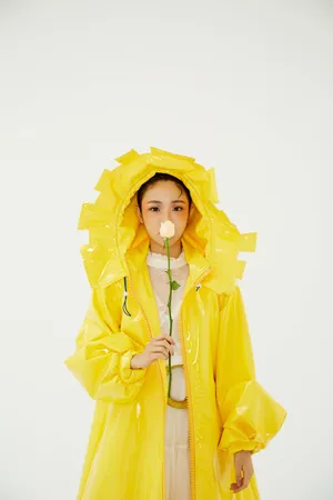 张可盈梦幻妆性感甜美写真图片_5