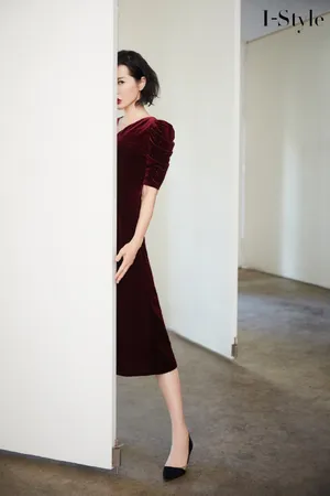 余男性感优雅写真图片