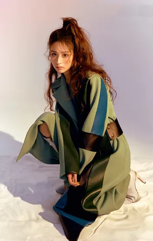 颖儿成熟妩媚时尚写真大片_6