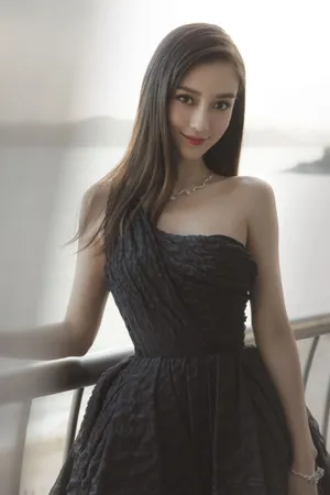 angelababy露肩性感写真图片_3