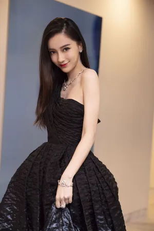angelababy露肩性感写真图片_4