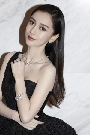 angelababy露肩性感写真图片_7