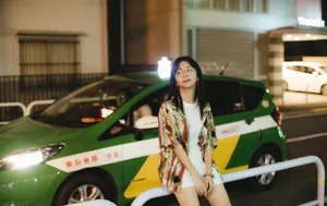 谭松韵王紫璇日本街拍照图片_2