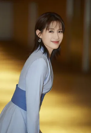 苏青知性优雅写真图片
