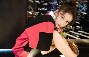 袁姗姗休闲甜美写真图片_3