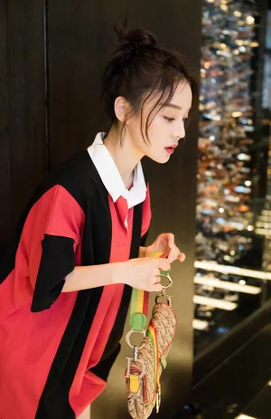 袁姗姗休闲甜美写真图片_4