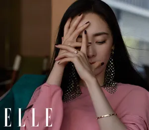 杨幂性感封面大片写真图片_8