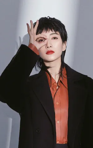 江疏影短发造型魅力写真图片_8