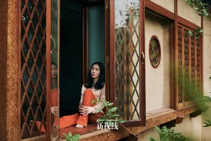 张碧晨优雅时尚写真图片_2
