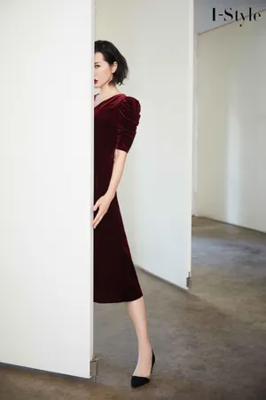 余男百变造型时髦性感写真图片_2