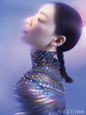 张艺上彩妆光影写真图片_4