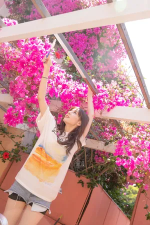 迪丽热巴唯美浪漫写真图片_2