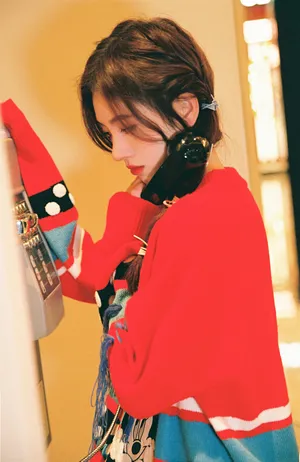 鞠婧祎甜美写真花絮照图片_3