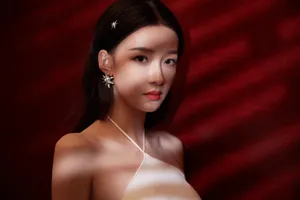 孙怡性感妩媚写真图片_5