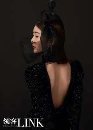 毛晓彤时尚优雅写真图片_2