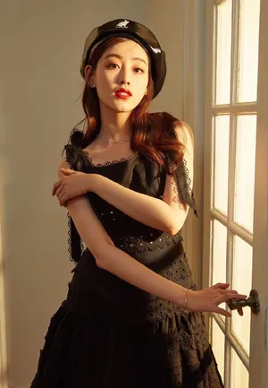 祝绪丹贝雷帽甜美写真图片_3