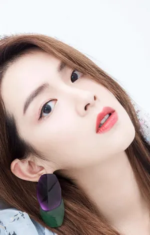 陈昊宇温婉柔美写真图片_3