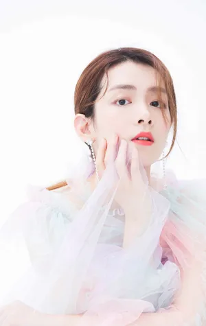 陈昊宇甜美迷人写真图片_2