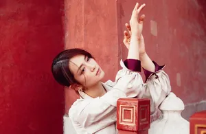 陈昊宇成熟优雅秋日写真图片_1