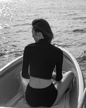 刘雯性感海边撩人写真图片_2