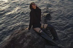 刘雯性感海边撩人写真图片_6