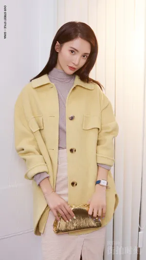 金晨清秀养眼写真图片