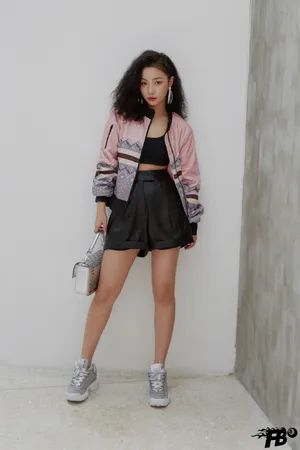 徐若侨性感运动风写真图片_3