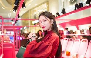 宋妍霏优雅复古活动写真图片_6