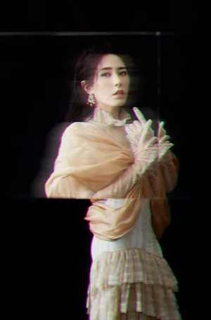 曾黎成熟魅力杂志写真大片_4
