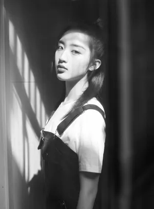 邓恩熙灵动少女甜美图片