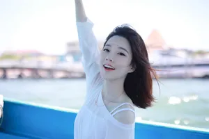 冯提莫旅拍照图片_2